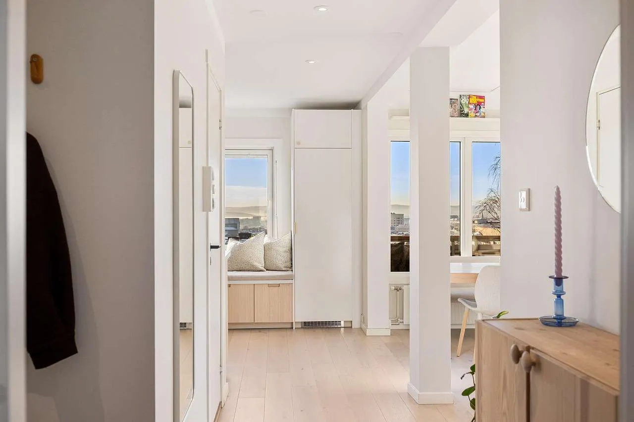 Home Window Tinting: Benefits, Types, and Expert Tips